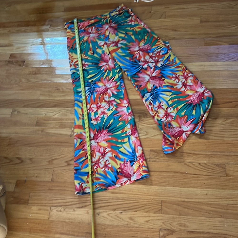 Wide leg pants
